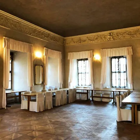 Zamek Daire